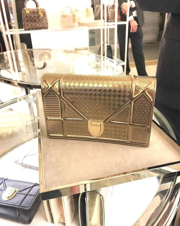 شنطة DIOR